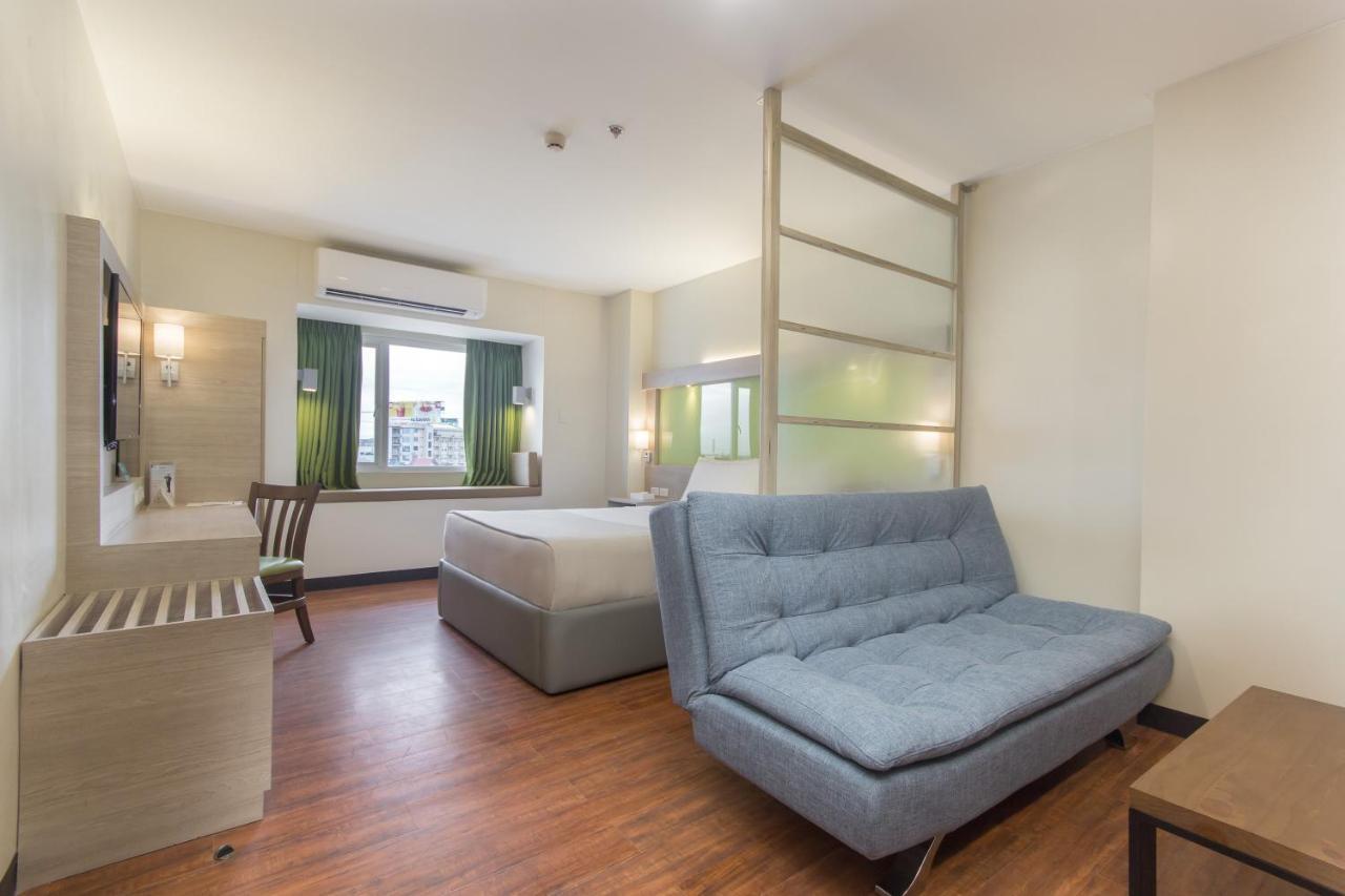 סן פרננדו Microtel Inn & Suites By Wyndham San Fernando מראה חיצוני תמונה
